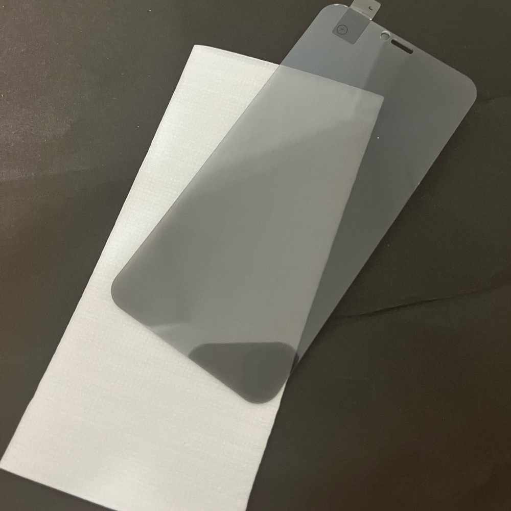 Privacy Screen Protector for iPhone 11.